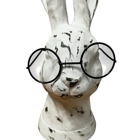 Vintage Distressed Rabbit Head Bust w/ Glasses White Resin Farmhouse Decor - Picture 6 of 6
